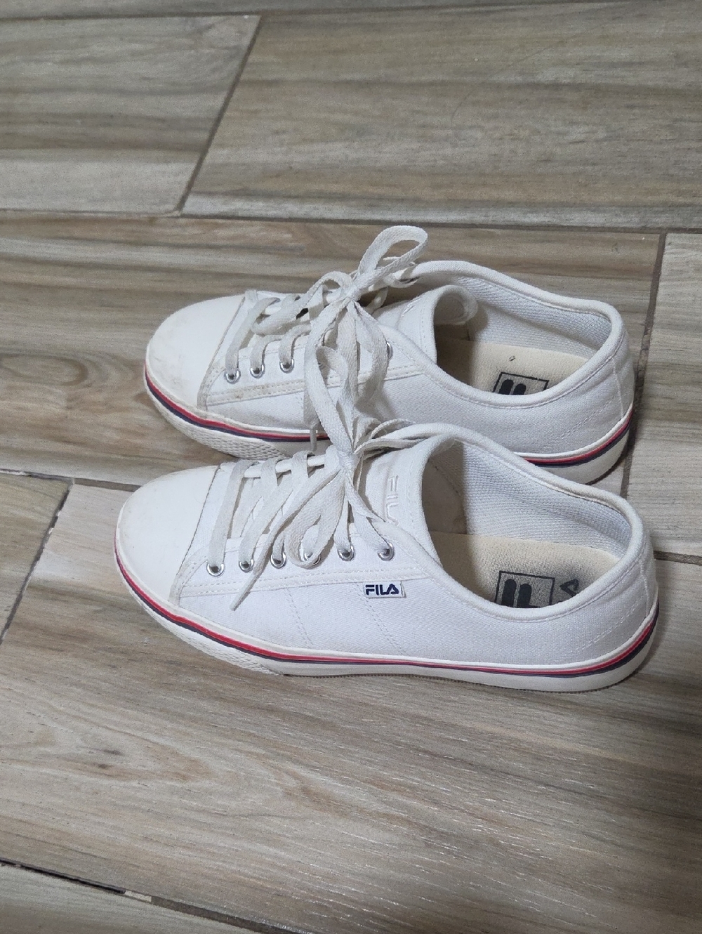 Authentic Korea Exclusive FILA White Canvas Scanline V2 Style: 1XM01937E Unisex